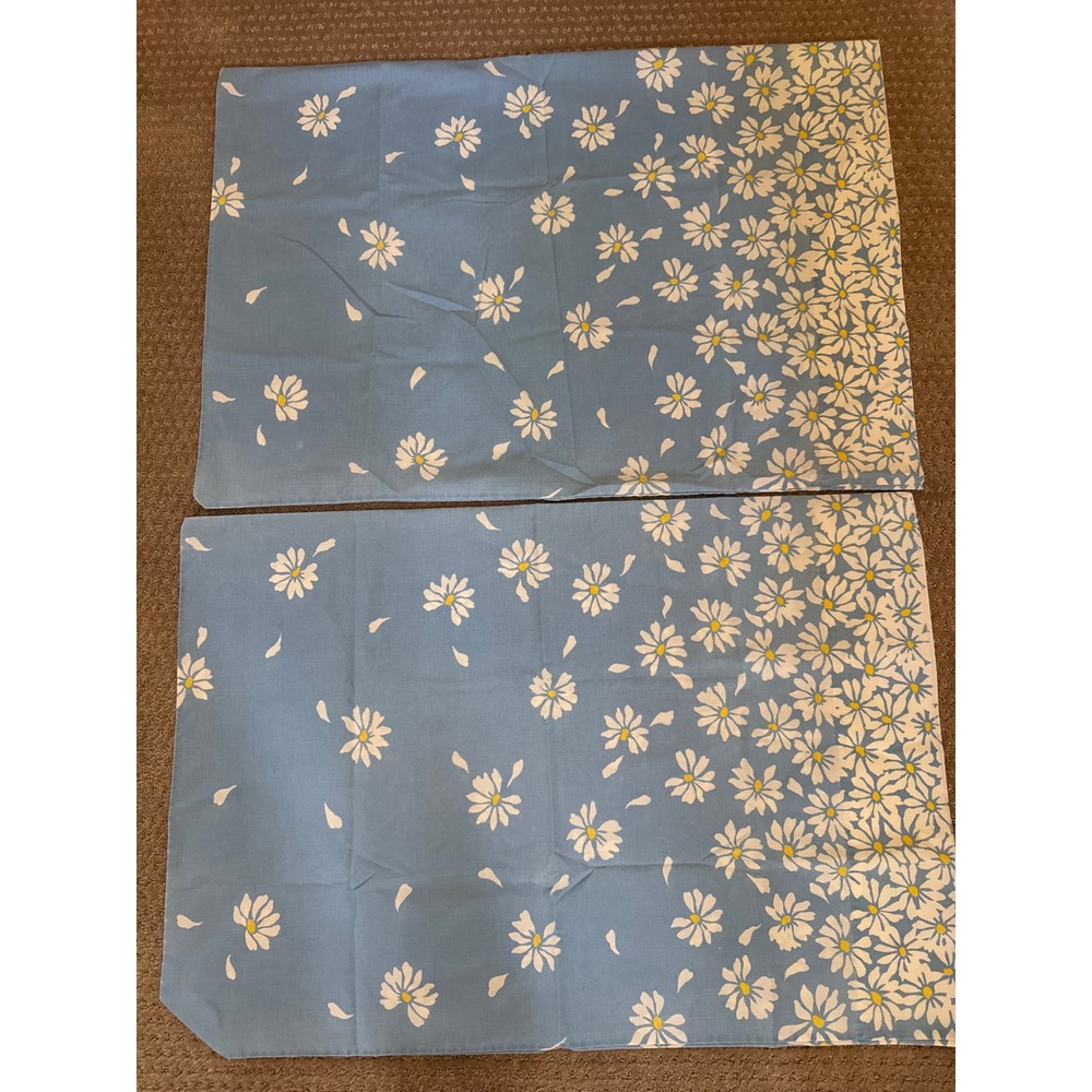 Vintage Fieldcrest Perfection Daisy Pillowcase Pair Blue White Floral MCM USA